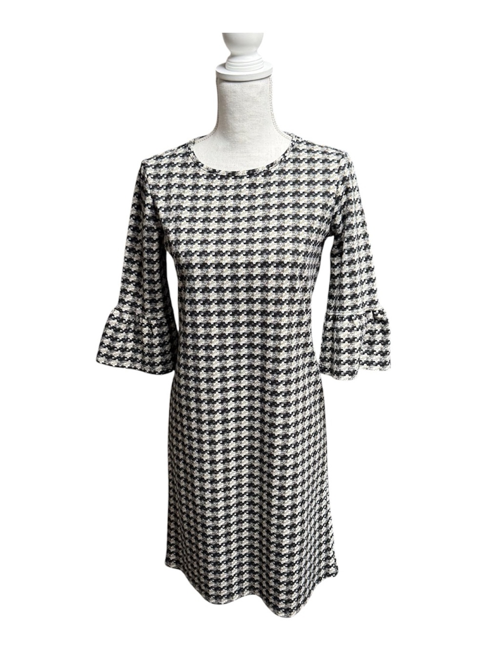 ISCA size smallBlack and White Houndstooth Long-Sleeve Dress with Ruffle Sleeves
